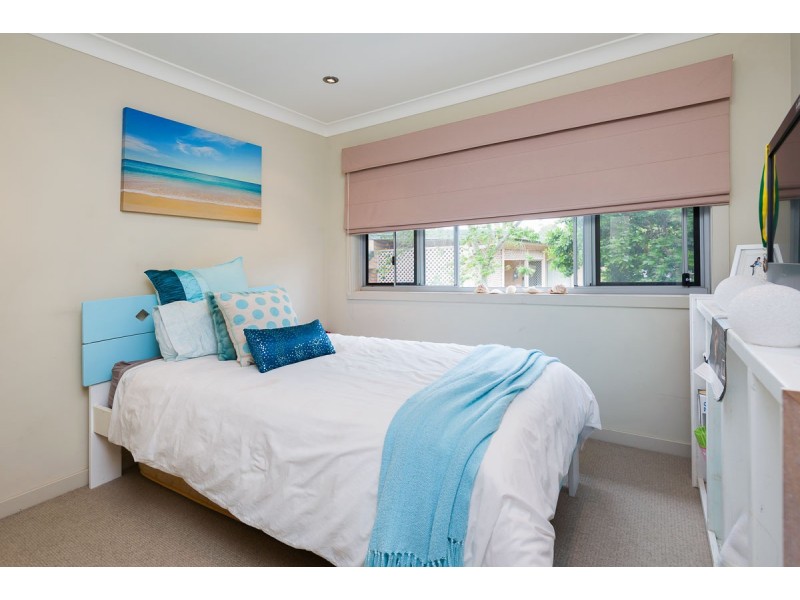 1/151 Bayview Street, Runaway Bay QLD 4216