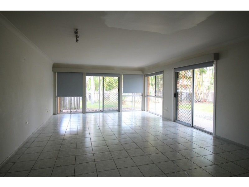 180 Muir Street, Labrador QLD 4215