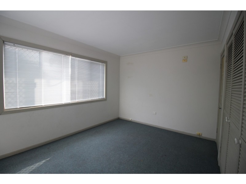 180 Muir Street, Labrador QLD 4215