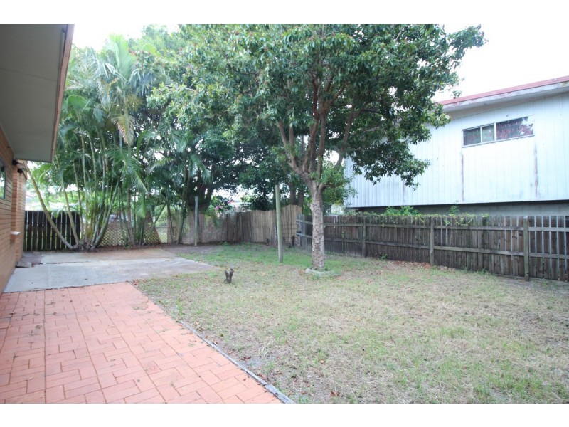 180 Muir Street, Labrador QLD 4215