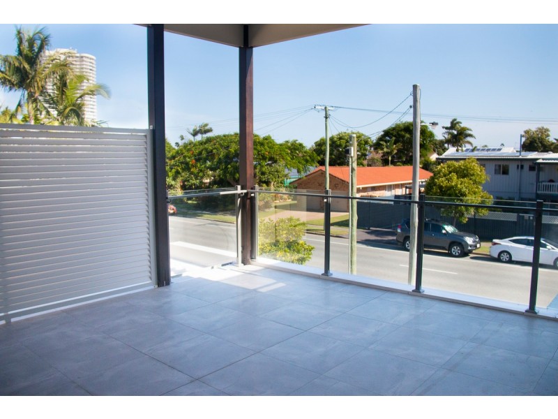 1 & 2/29 Broadwater Street, Runaway Bay QLD 4216