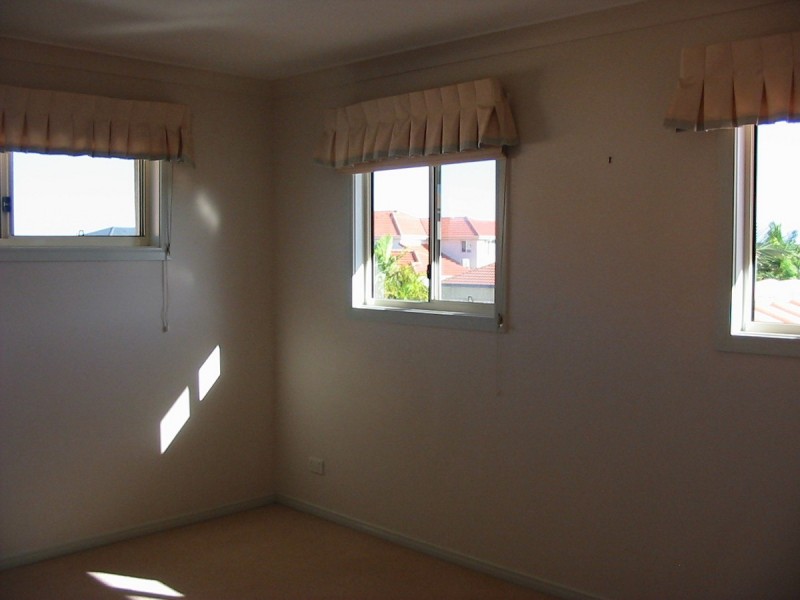 12 Prosperity Drive, Hope Island QLD 4212