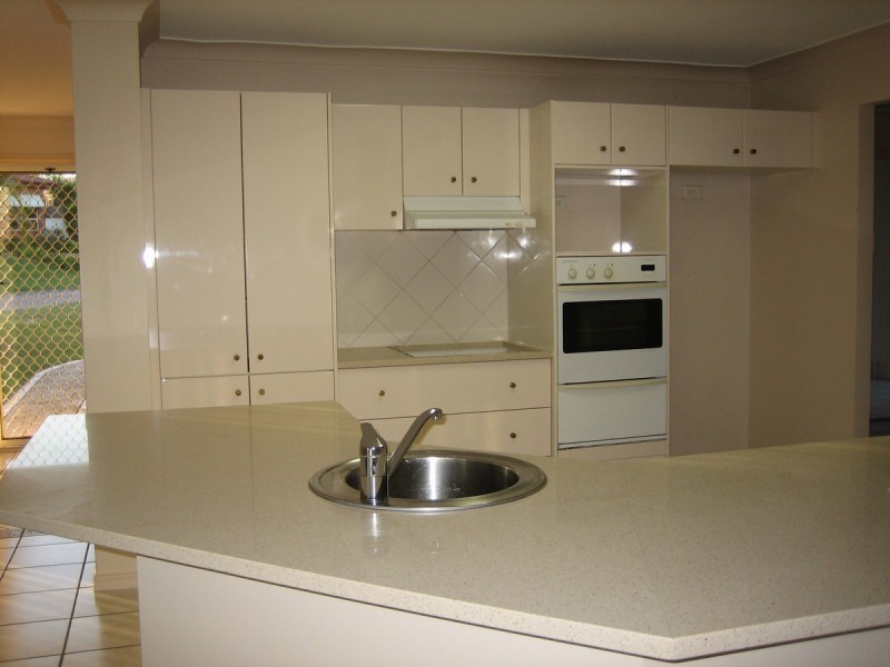 14 Pickworth Court, Parkwood QLD 4214