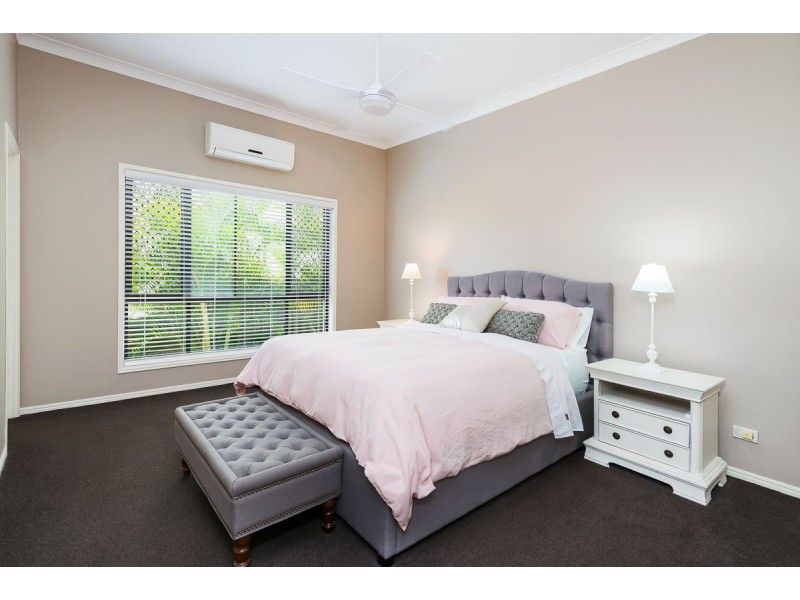 20 Bonin Close, Pacific Pines QLD 4211