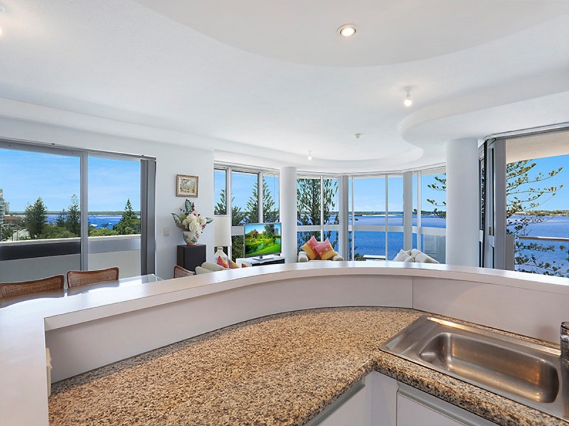 14/204 Marine Parade, Labrador QLD 4215