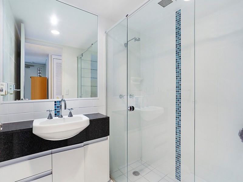 14/204 Marine Parade, Labrador QLD 4215