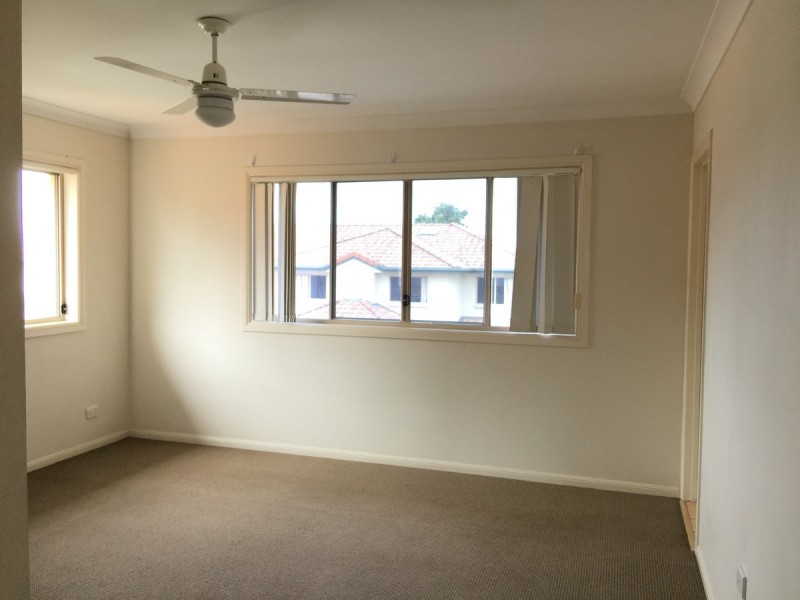 1/99 Beattie Road, Coomera QLD 4209