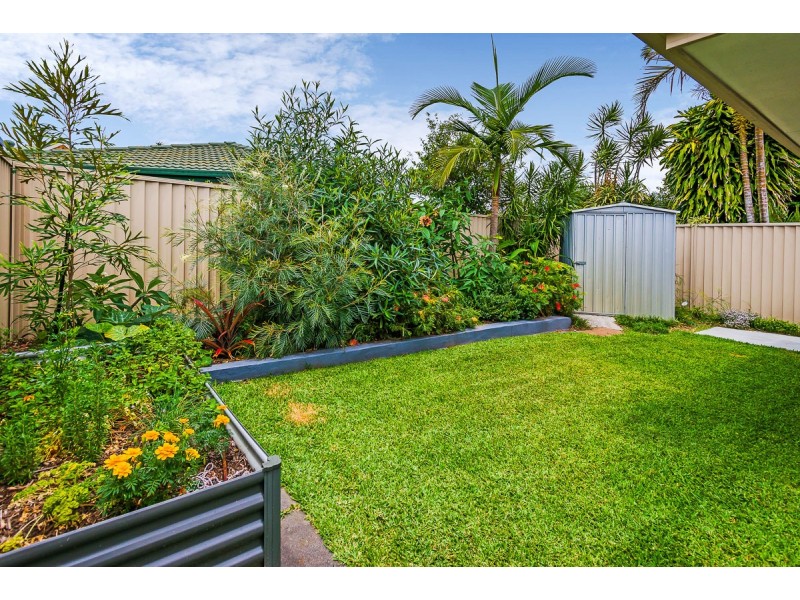 2/16 Maiala Close, Paradise Point QLD 4216