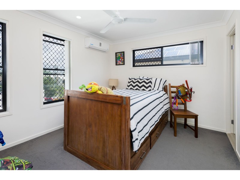 1/9 Broadwater Street, Runaway Bay QLD 4216