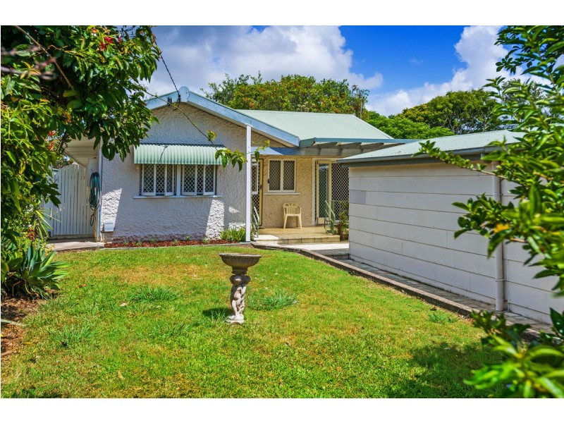 34 Ernest Street, Labrador QLD 4215
