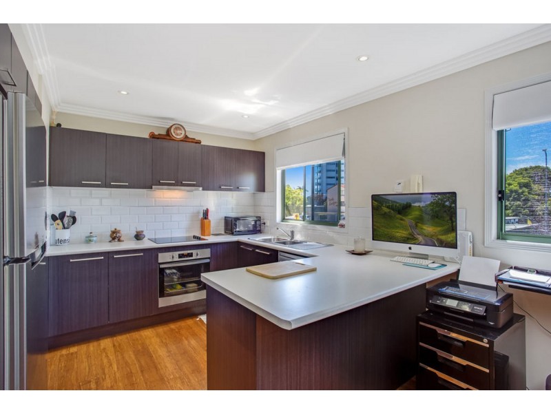8/3-5 Bradford Street, Labrador QLD 4215