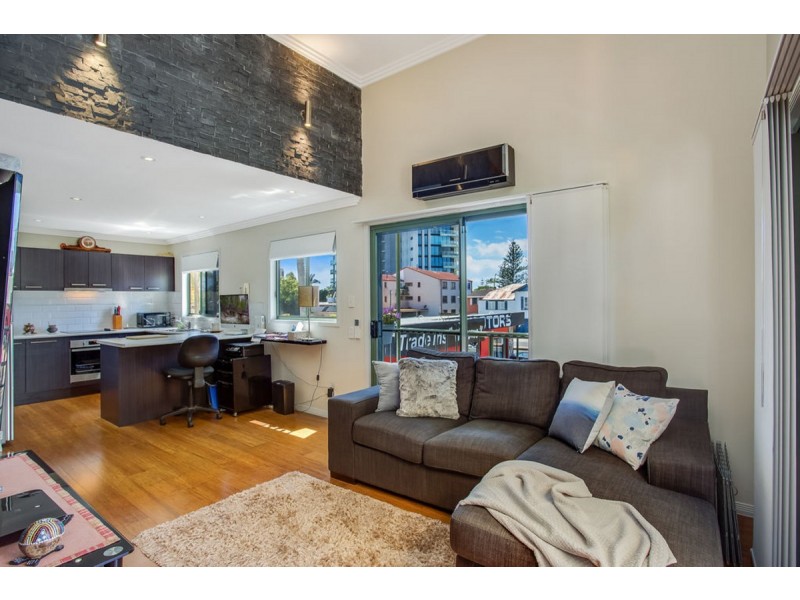 8/3-5 Bradford Street, Labrador QLD 4215