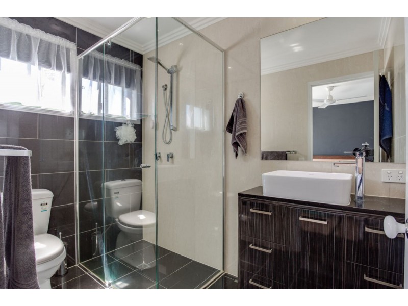8/3-5 Bradford Street, Labrador QLD 4215