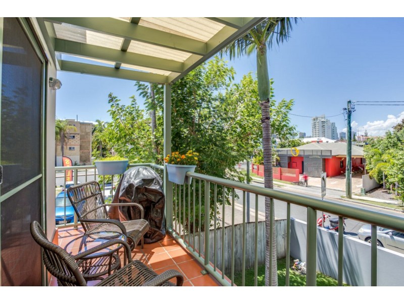 8/3-5 Bradford Street, Labrador QLD 4215