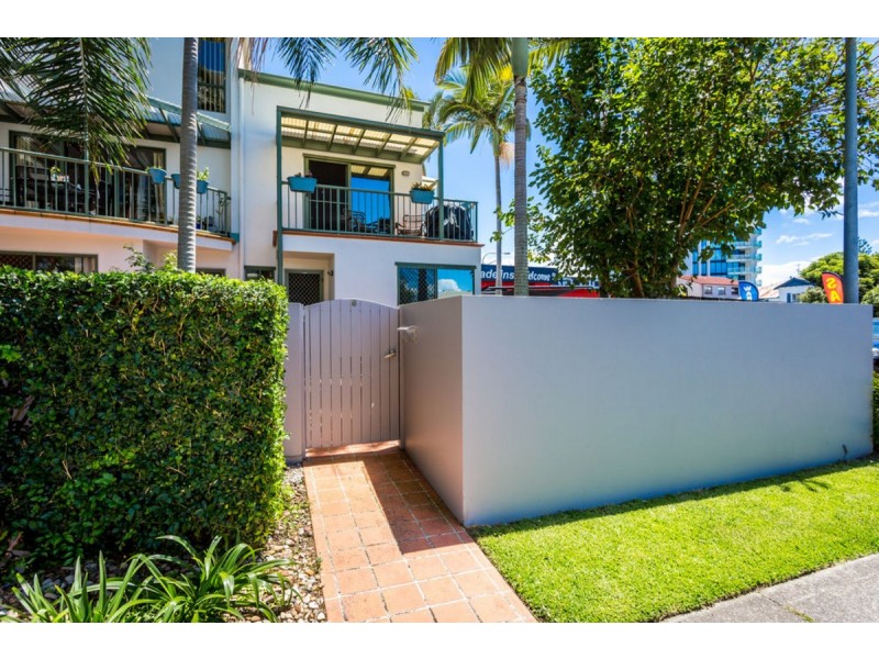 8/3-5 Bradford Street, Labrador QLD 4215