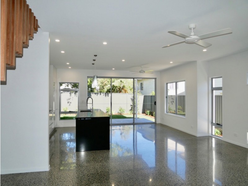 3 Kenmar Street, Labrador QLD 4215