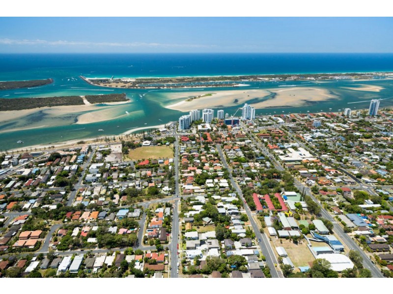 3 Kenmar Street, Labrador QLD 4215