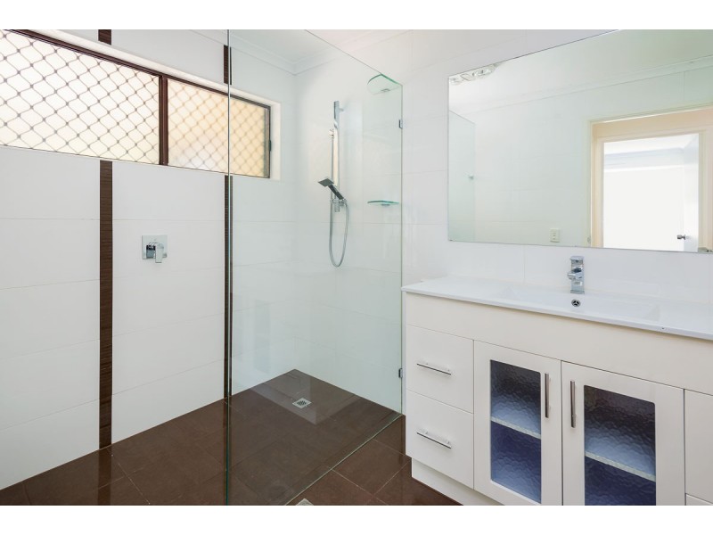1/90 Kangaroo Avenue, Coombabah QLD 4216