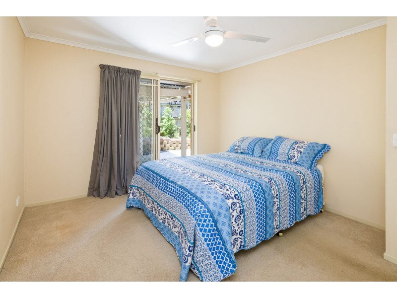 3/137 Olsen Avenue, Labrador QLD 4215