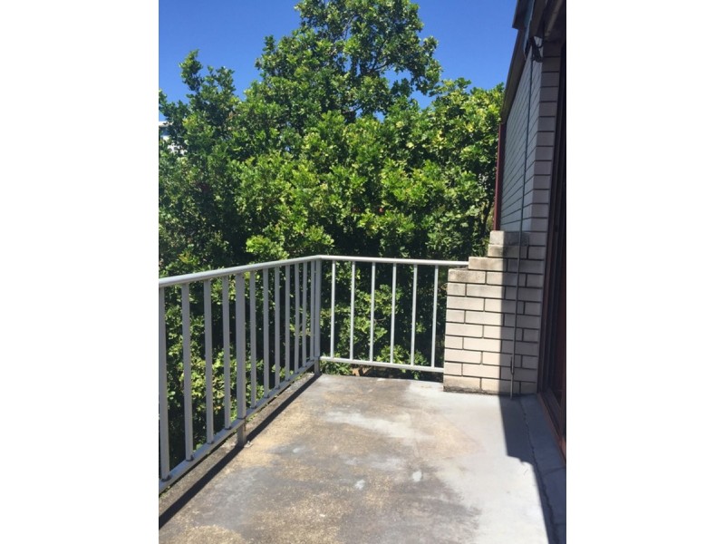 8/159 Muir Street, Labrador QLD 4215