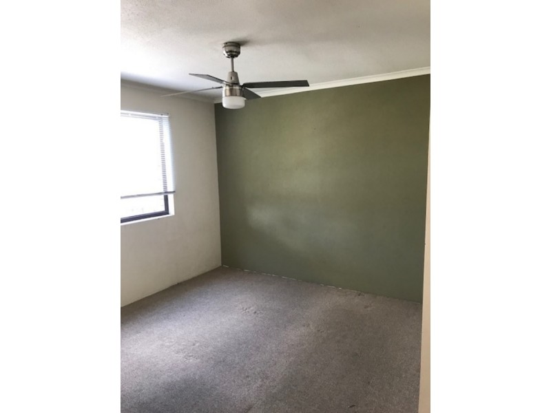 8/159 Muir Street, Labrador QLD 4215