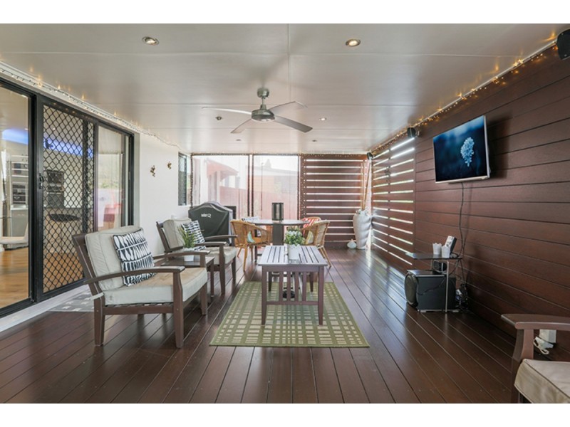 2/54 Codrington Circuit, Pacific Pines QLD 4211