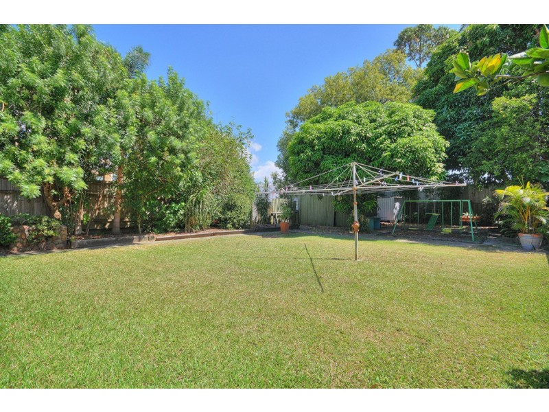 15 Nevenia Street, Labrador QLD 4215