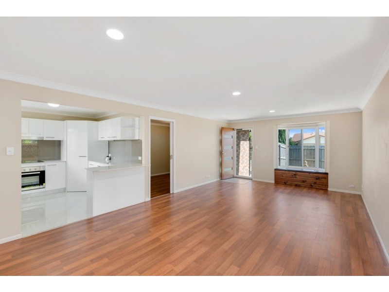 1/35 Kenny Drive, Labrador QLD 4215