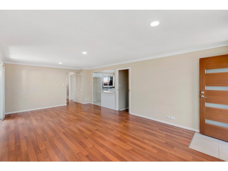 1/35 Kenny Drive, Labrador QLD 4215