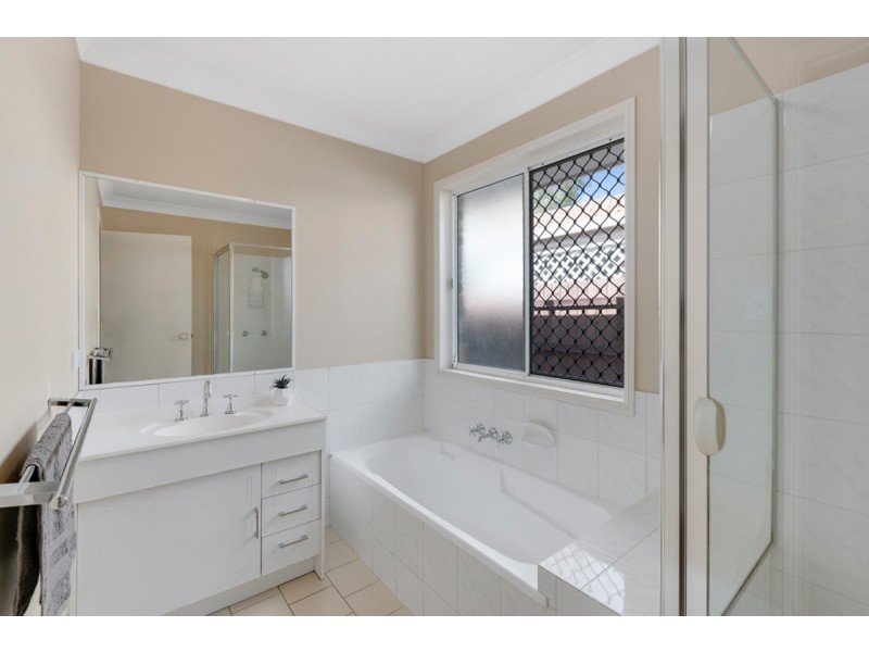 1/35 Kenny Drive, Labrador QLD 4215