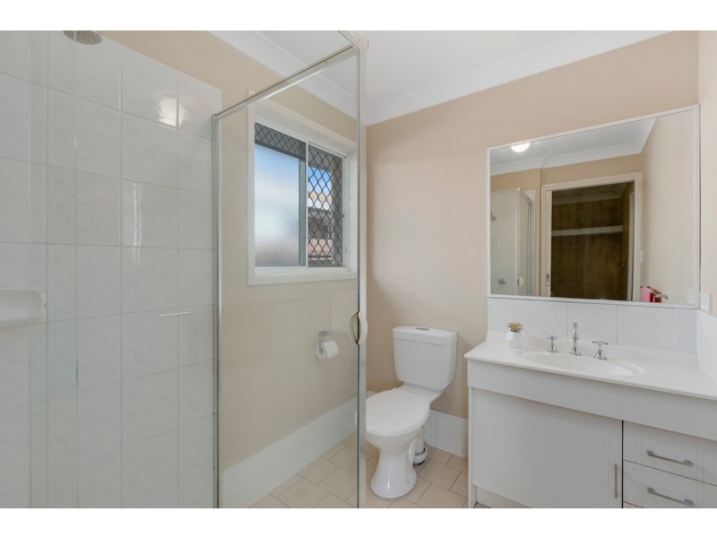 1/35 Kenny Drive, Labrador QLD 4215