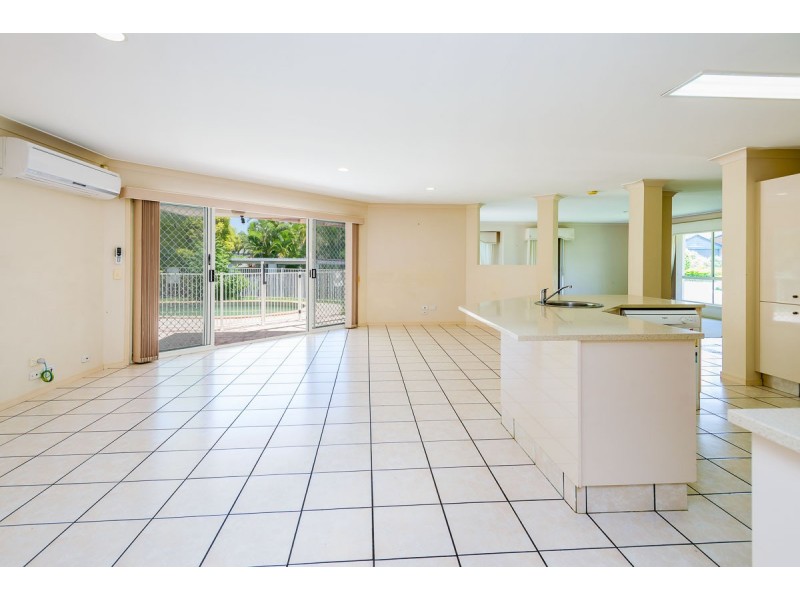 14 Pickworth Court, Parkwood QLD 4214