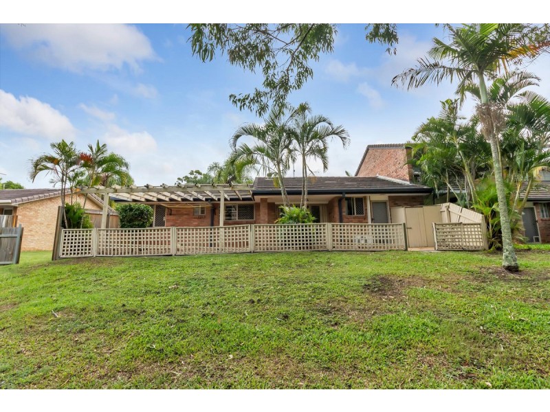 27/33 Edmund Rice Drive, Southport QLD 4215