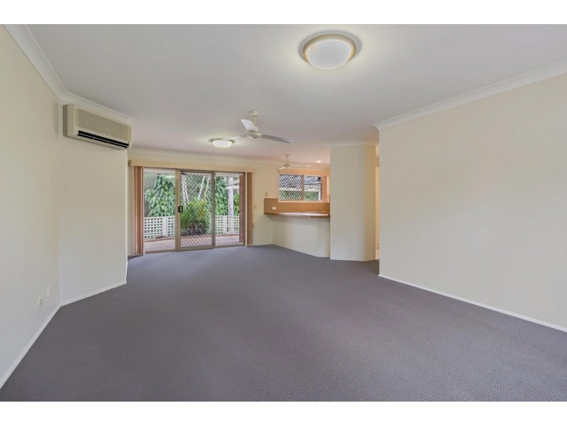 27/33 Edmund Rice Drive, Southport QLD 4215