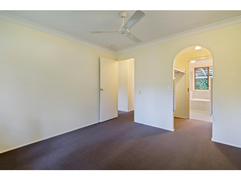 27/33 Edmund Rice Drive, Southport QLD 4215