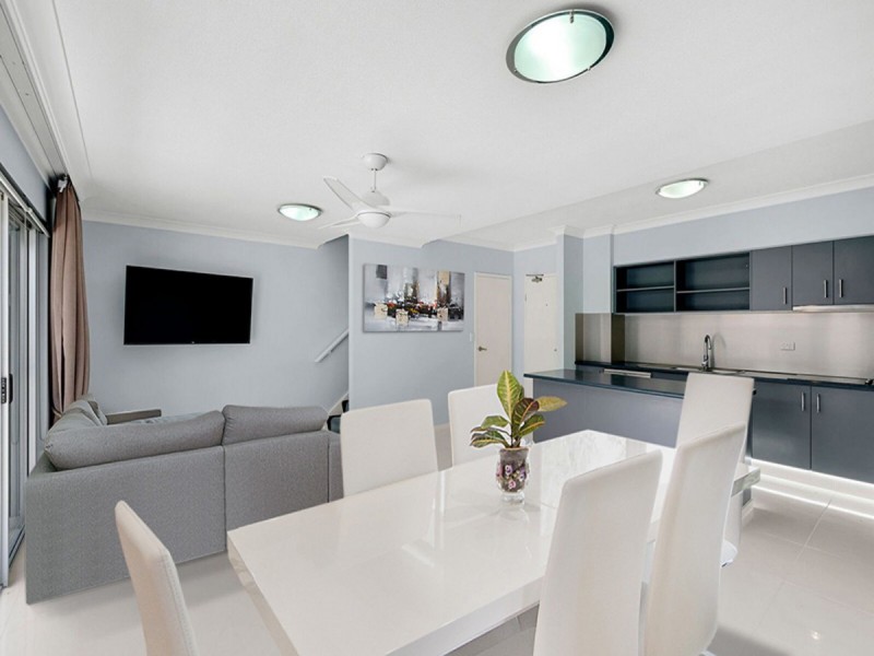 13/18-22 Parker Street, Labrador QLD 4215