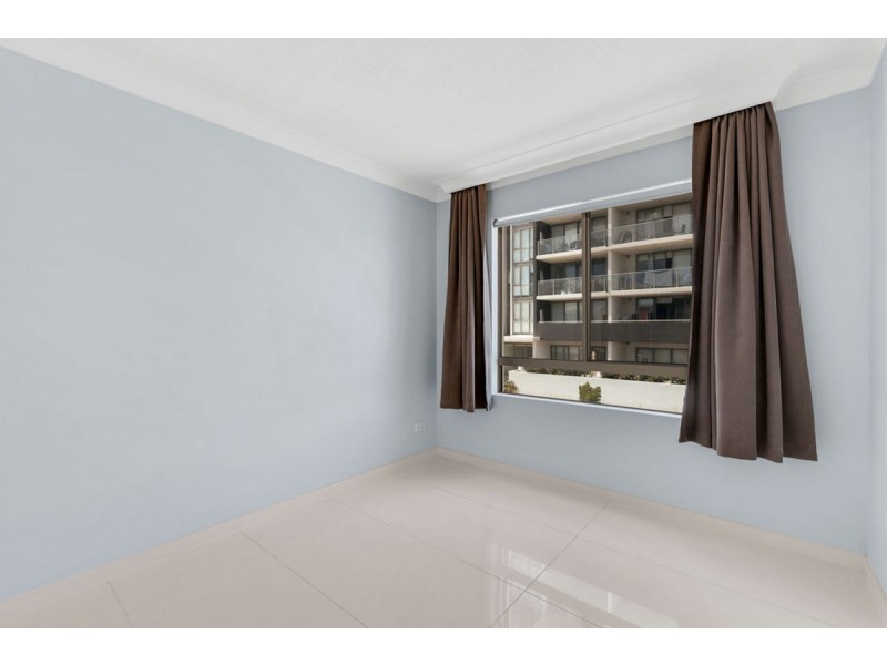 13/18-22 Parker Street, Labrador QLD 4215