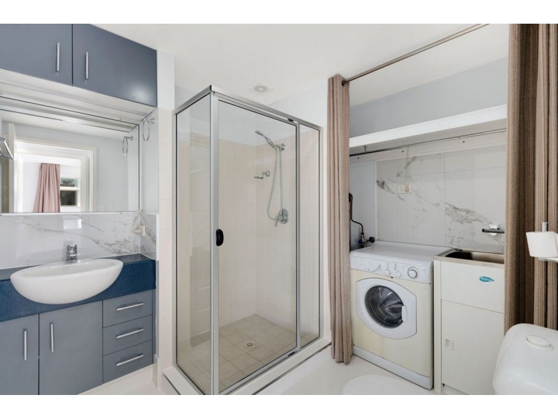 13/18-22 Parker Street, Labrador QLD 4215