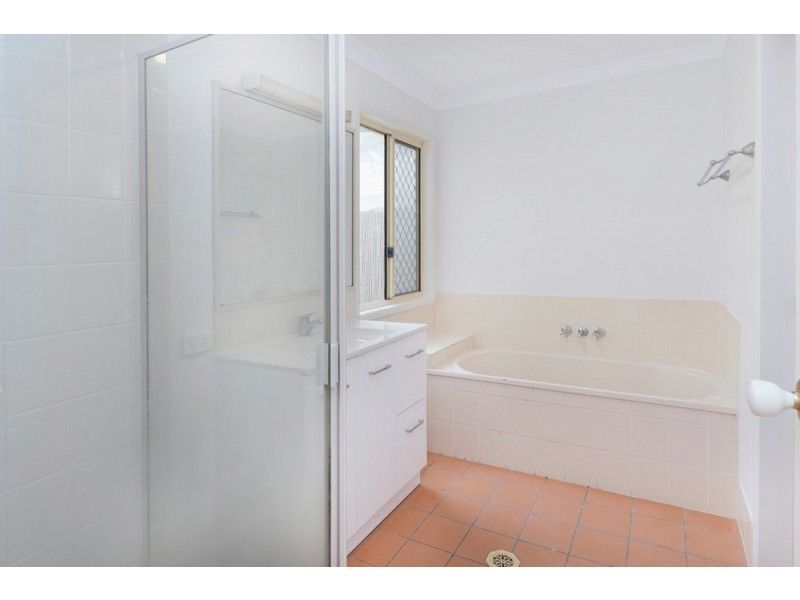 1 Bernini Place, Coombabah QLD 4216