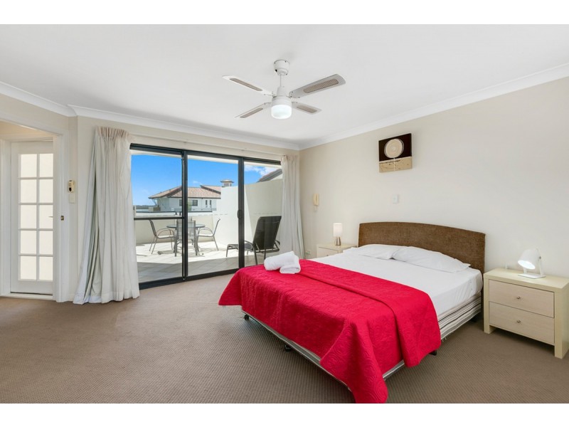 307/392 Marine Parade, Labrador QLD 4215