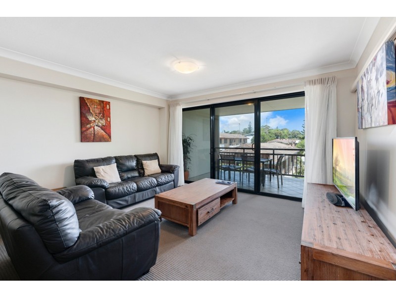307/392 Marine Parade, Labrador QLD 4215