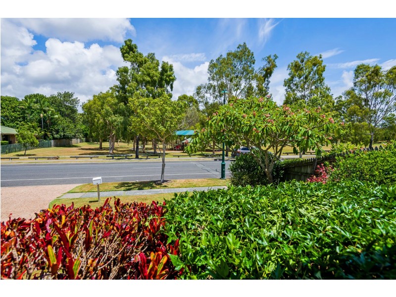 1/35 Brown Street, Labrador QLD 4215