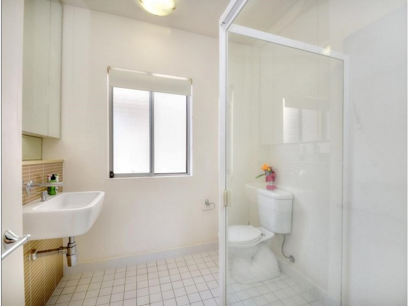 635/64-68 Sickle Avenue, Hope Island QLD 4212