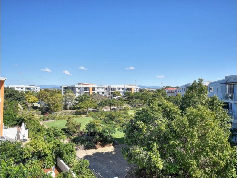 635/64-68 Sickle Avenue, Hope Island QLD 4212