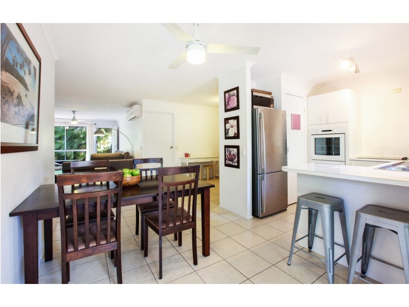 1/79 Usher Avenue, Labrador QLD 4215