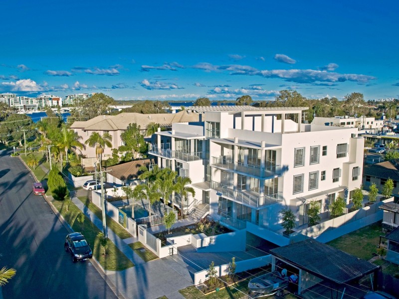6/8-10 Victor Avenue, Paradise Point QLD 4216