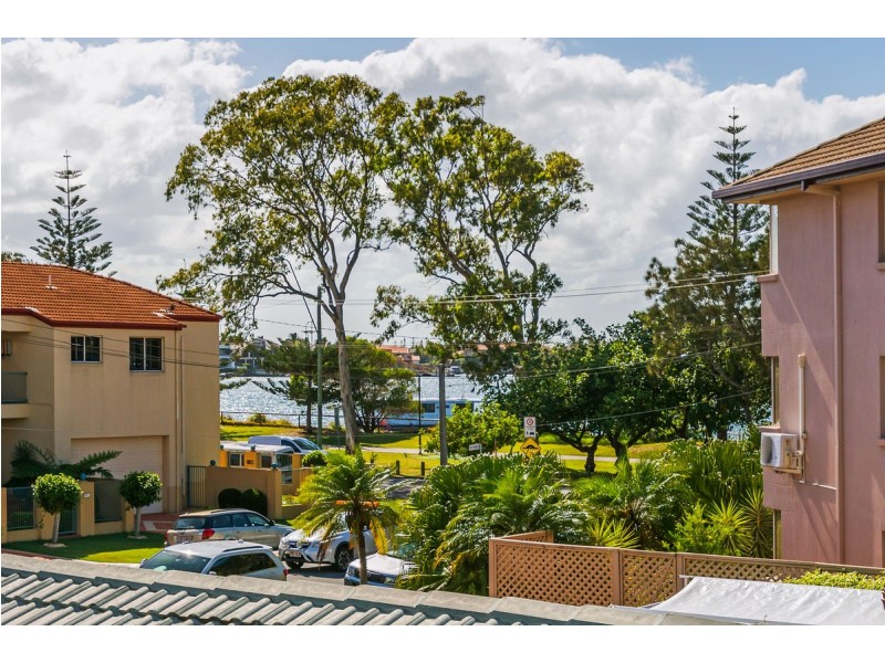 6/8-10 Victor Avenue, Paradise Point QLD 4216