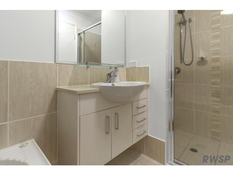 6/8-10 Victor Avenue, Paradise Point QLD 4216