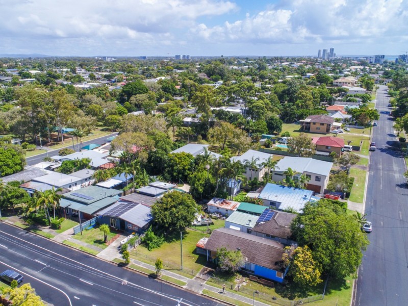 57 Robert Street, Labrador QLD 4215