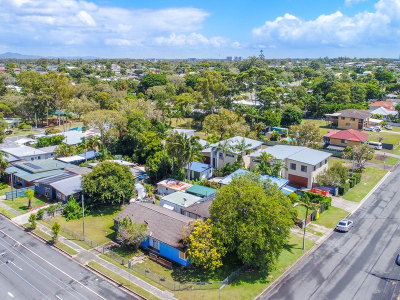 57 Robert Street, Labrador QLD 4215